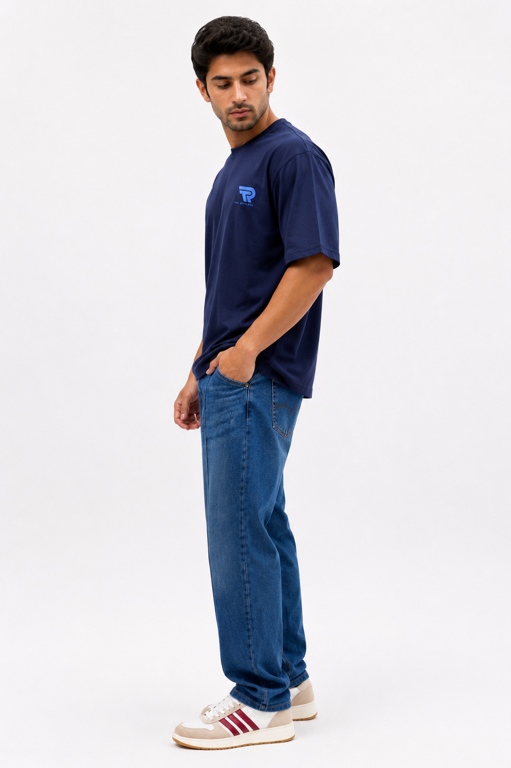 NAVY OVERSIZED T-SHIRT